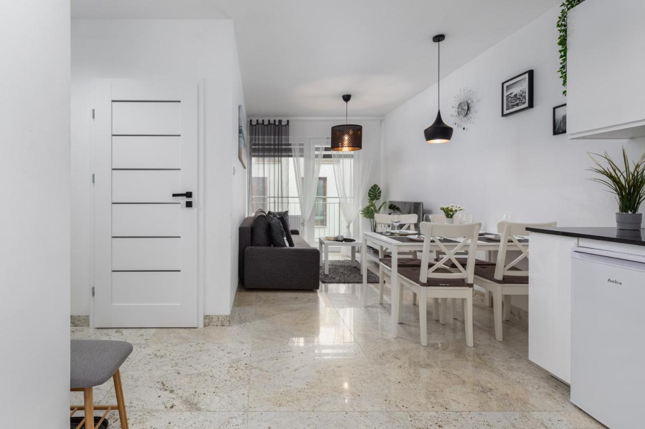 Kapitanski Mostek Apartments Kolobrzeg By Noclegi Renters Экстерьер фото