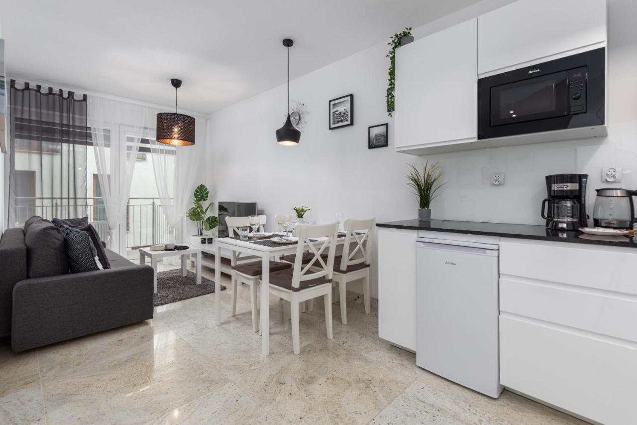 Kapitanski Mostek Apartments Kolobrzeg By Noclegi Renters Экстерьер фото